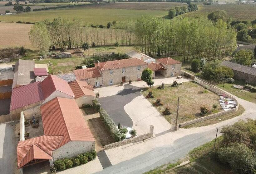 住宿加早餐  Le Logis Du Château