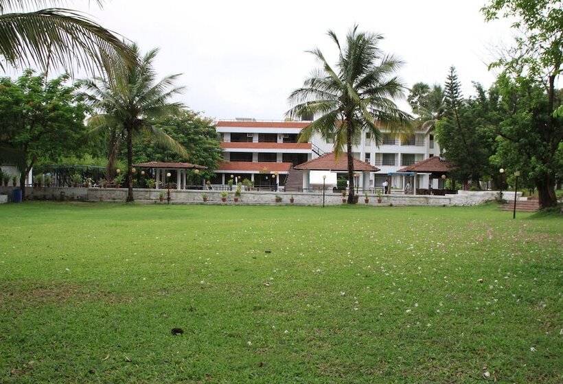 Chene Creek Resort
