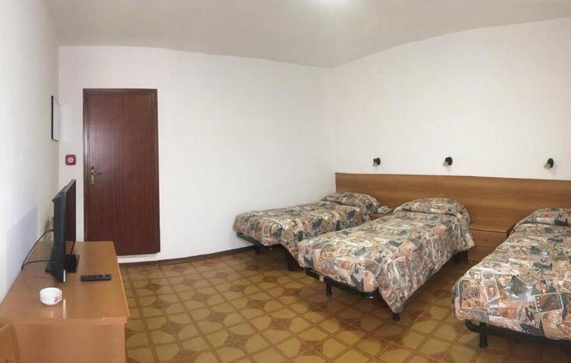 Отель Albergo Ristorante Giulietta E Romeo
