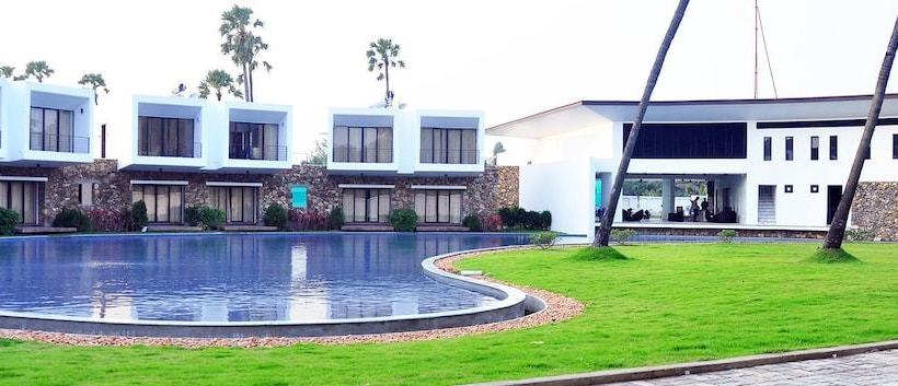 בית מלון כפרי Anora Beach Resort