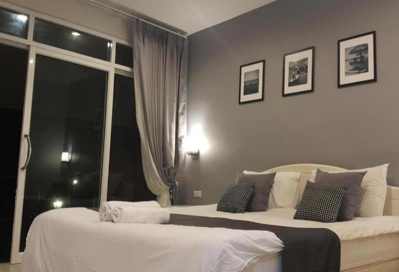 Отель Baan Chao Mai Beach House