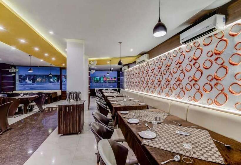 酒店 Balaji Central