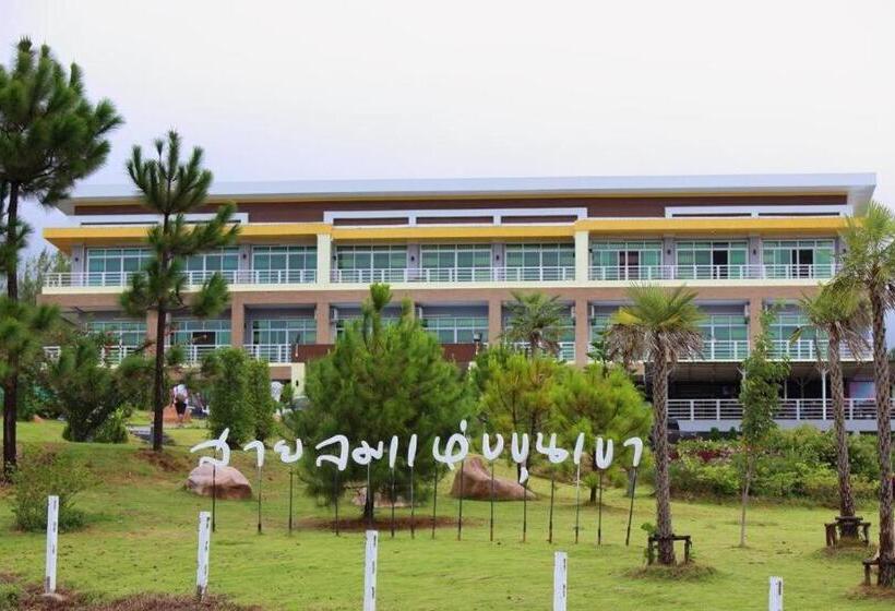 هتل Breeze Hill Resort