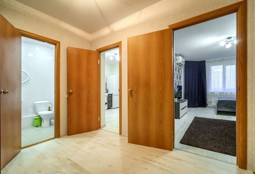 فندق Kvartalapartments. Karla Marksa 56