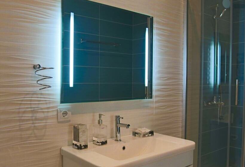 هتل Meridian Yug