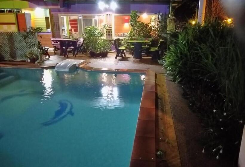 هتل Peace Pool Resort