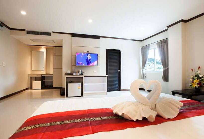 Отель Pranee Home