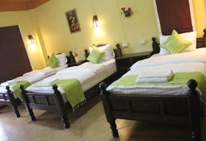 هتل Rimlay Park Resort