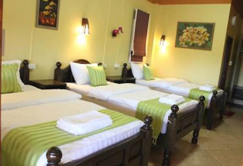 هتل Rimlay Park Resort