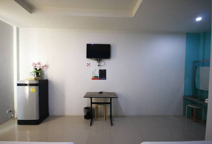 هتل The Resort Kabinburi