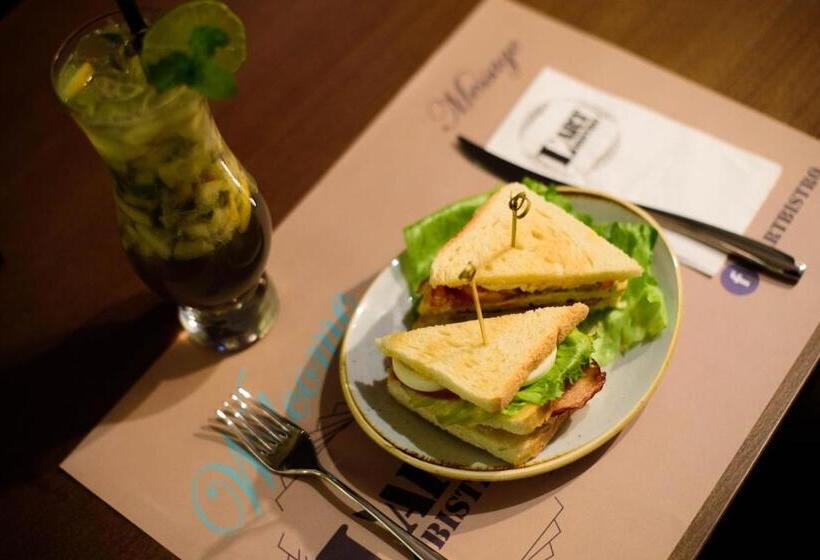 L`art Hotel Carei