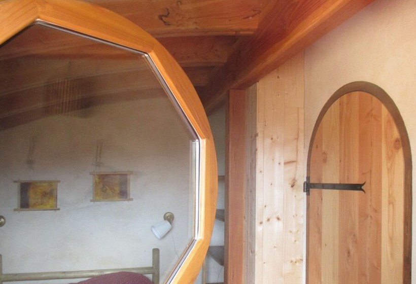 بنسيون Fount De Cousteno