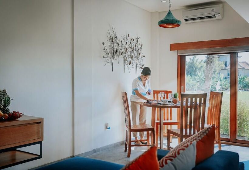 펜션 The Wina Villa Seminyak