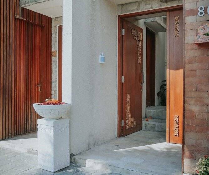 펜션 The Wina Villa Seminyak
