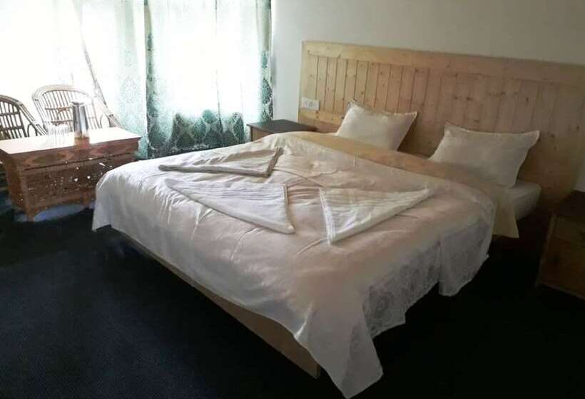 بنسيون Tih Kailash Mansarovar Home Stay & Guest Hs