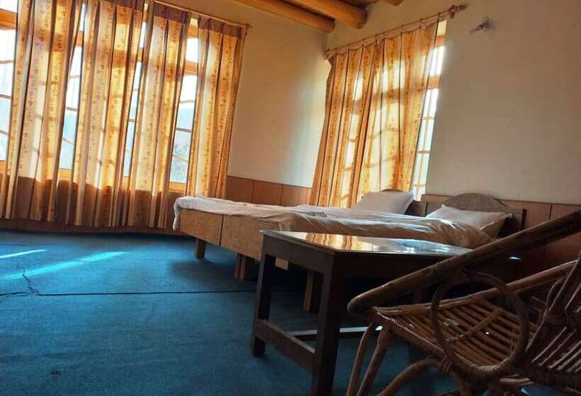 بنسيون Tih Kailash Mansarovar Home Stay & Guest Hs