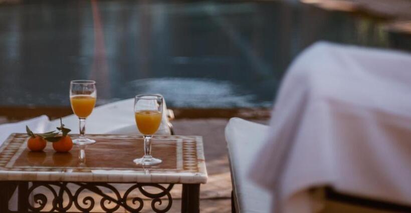 リヤド Kasbah Alili