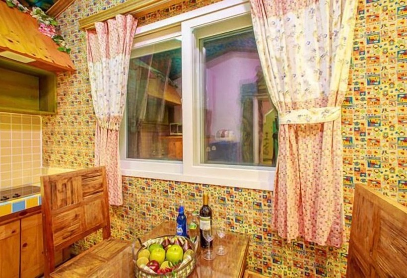 Yeonggwang Chezlee Pension