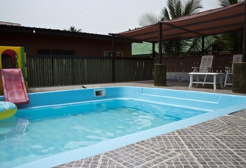 مبيت وإفطار Cliff Haven Beach Resort