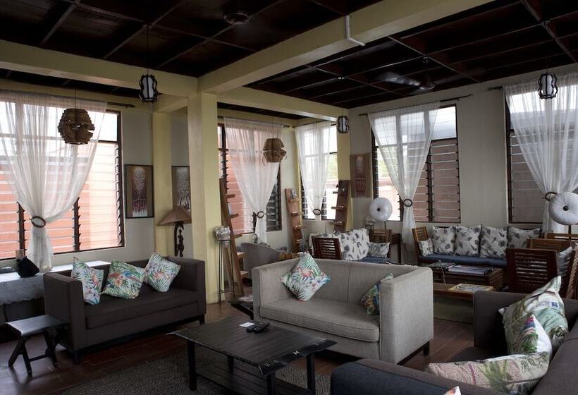 مبيت وإفطار Cliff Haven Beach Resort