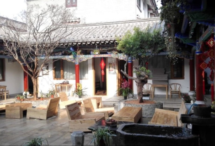 Chuxiong Courtyard China Theme Hostel