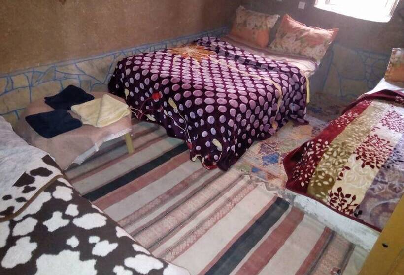 فندق فئة نجمة واحدة Auberge Amazigh