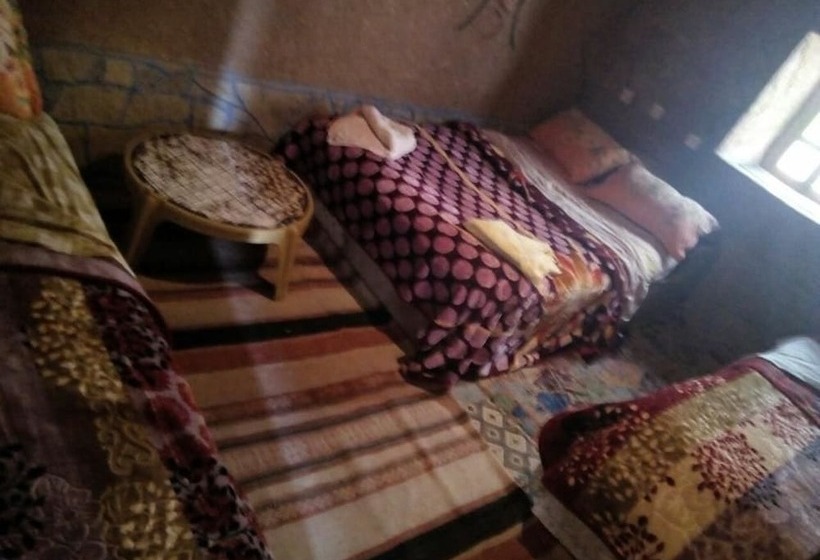 فندق فئة نجمة واحدة Auberge Amazigh