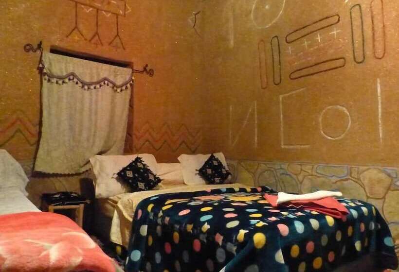 فندق فئة نجمة واحدة Auberge Amazigh