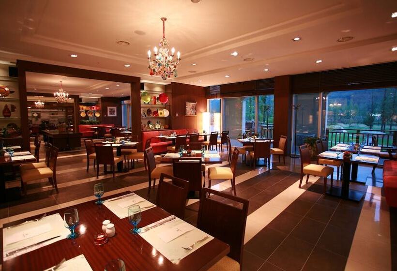 Hotel Adonis