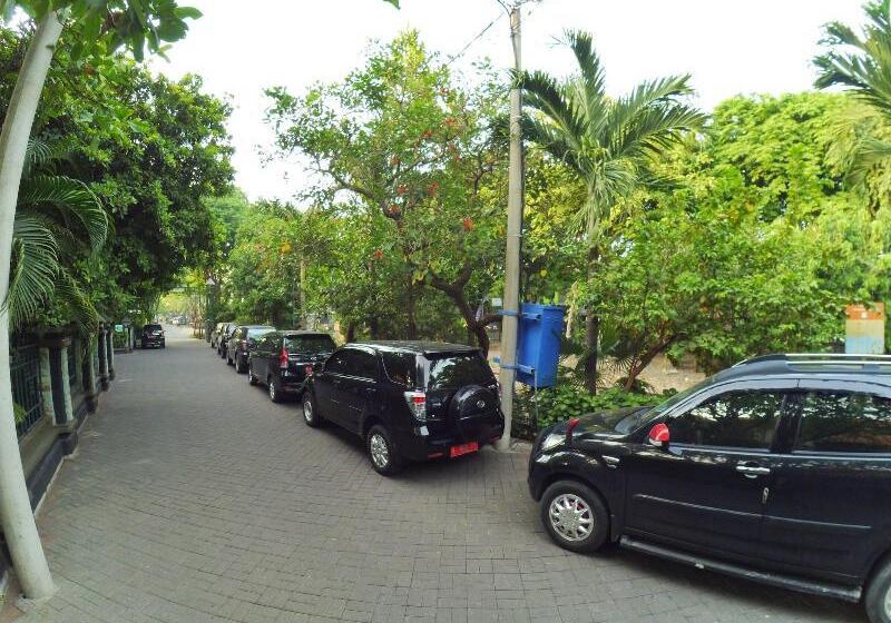 Hotell Sapta Nawa Resort 1 Gresik