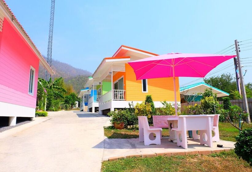 هتل Baan Waraporn Resort