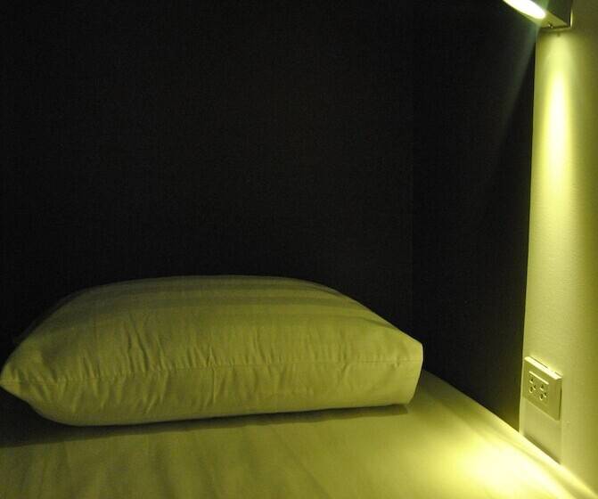 هتل Capsule Hostel Chiangkhan