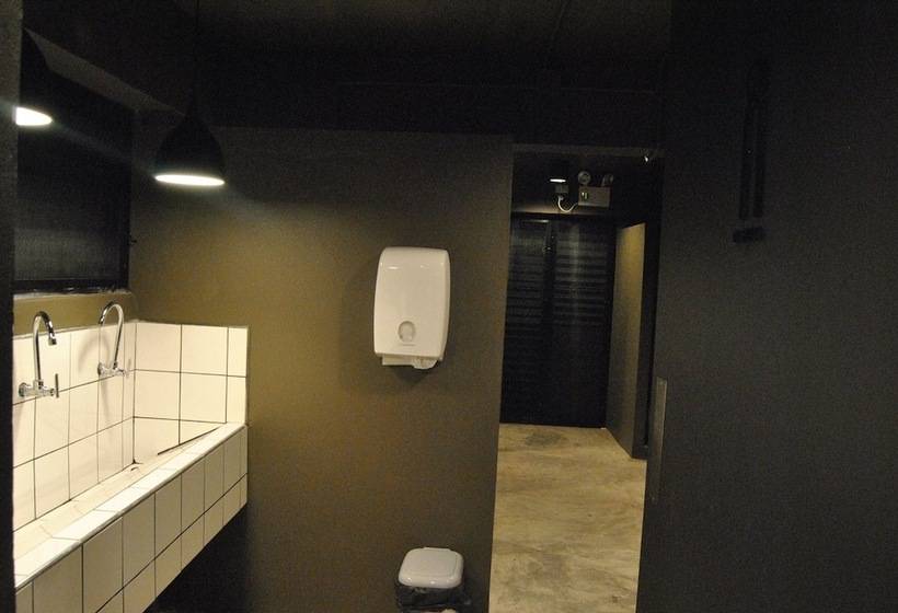 هتل Capsule Hostel Chiangkhan