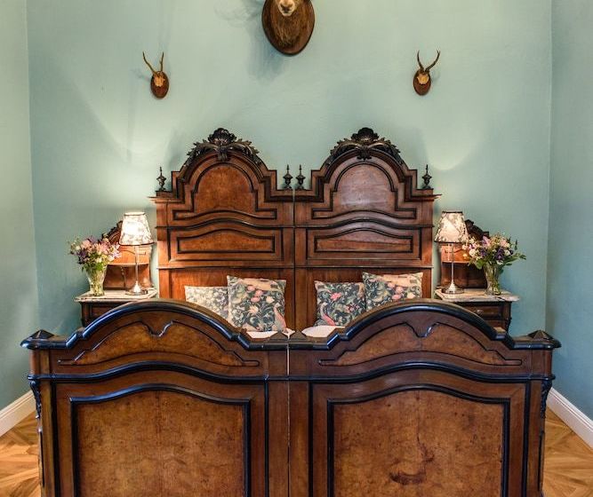 בית מלון כפרי Chateau Hostačov