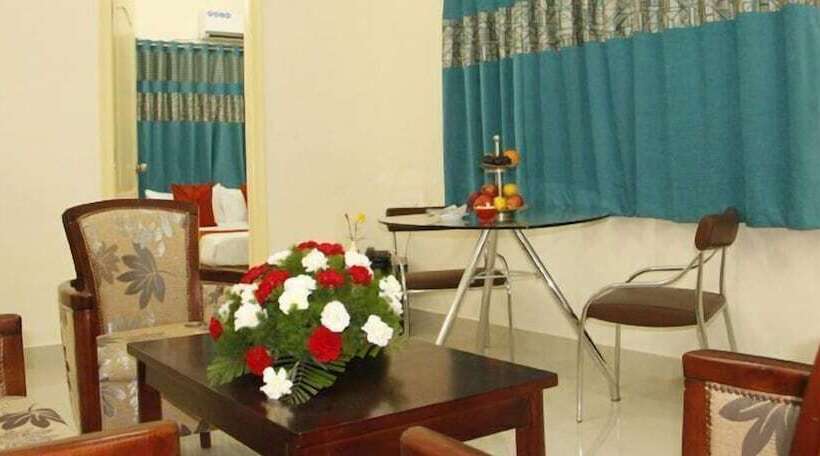 فندق Crown Orchid