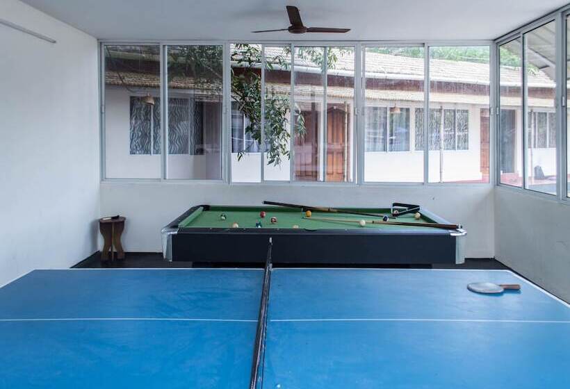 فندق Island Lake Resort By Oyo Rooms