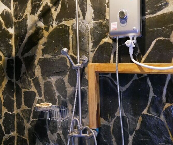 فندق Jittrasrom Resort