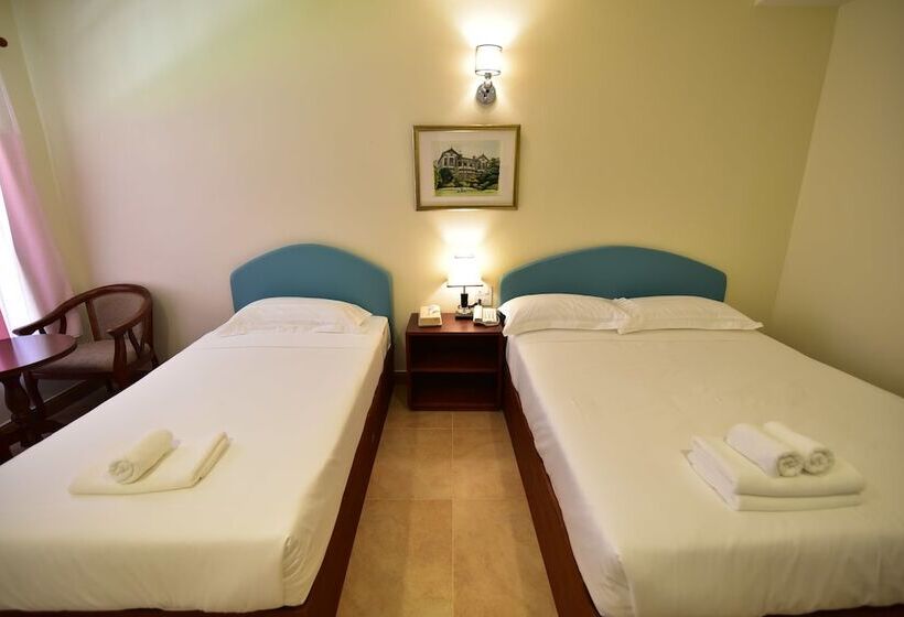هتل Mamaungpaa Hill Resort