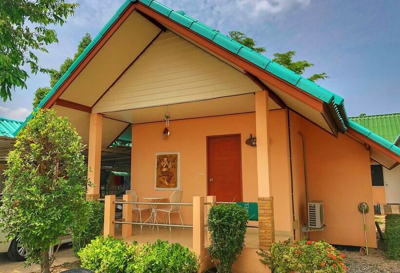 هتل Mourakot Resort