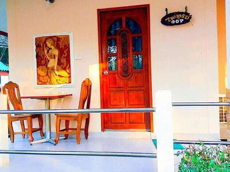 هتل Mourakot Resort