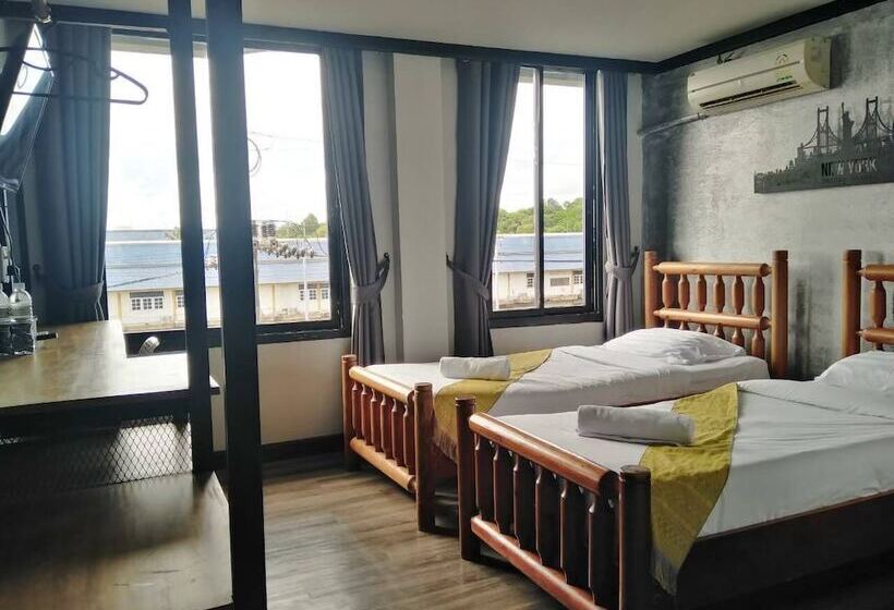 هتل Pimpimarn Beach
