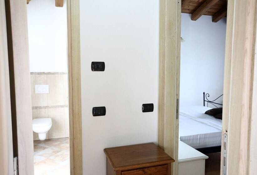 田舎風ホテル Agriturismo Creta Rossa