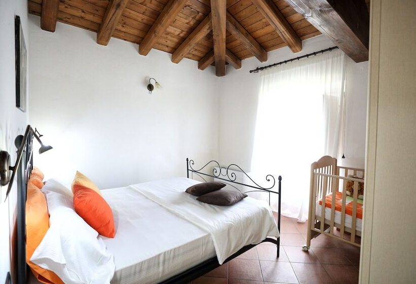 田舎風ホテル Agriturismo Creta Rossa