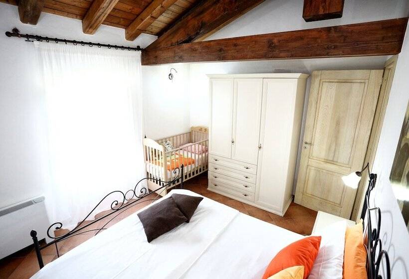 田舎風ホテル Agriturismo Creta Rossa