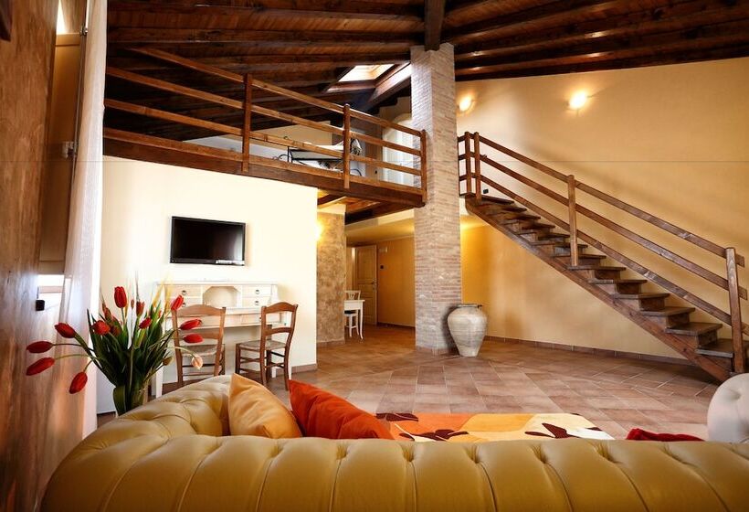 田舎風ホテル Agriturismo Creta Rossa