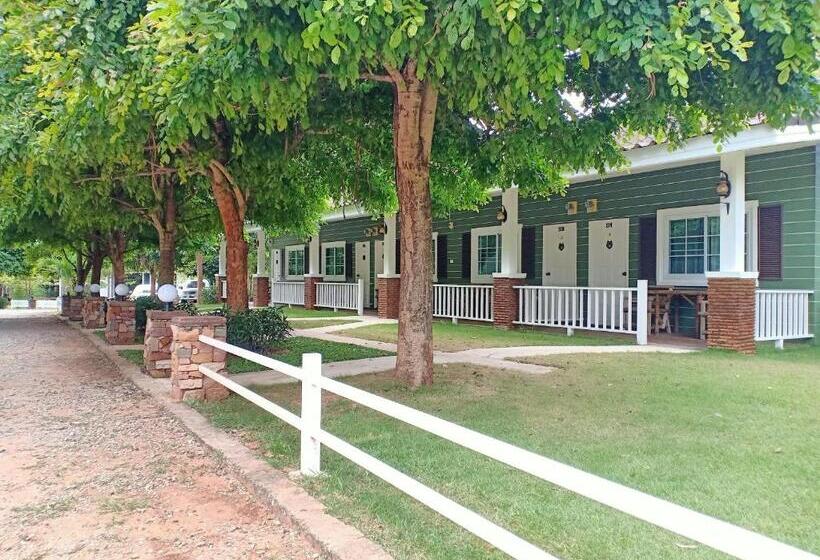 فندق The Green Land Farm