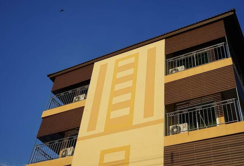هتل Thonkla Happyhome