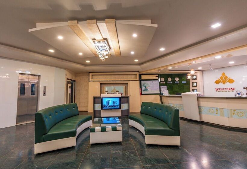 Отель Treebo Westview