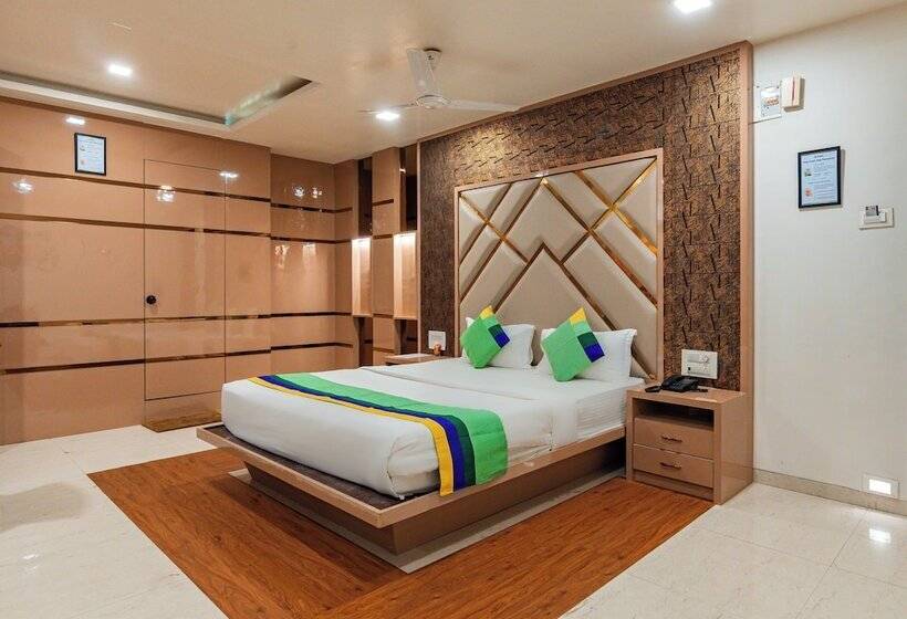 Отель Treebo Westview