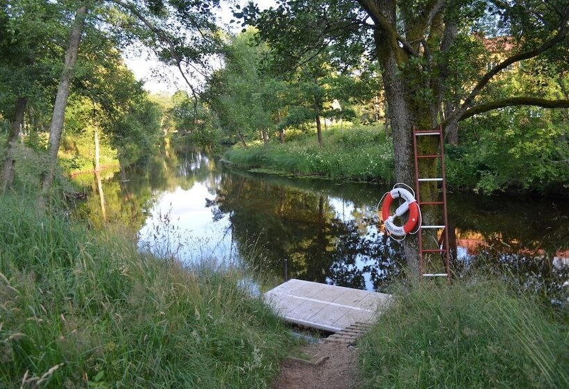 هتل Värnamo Camping Prostsjön